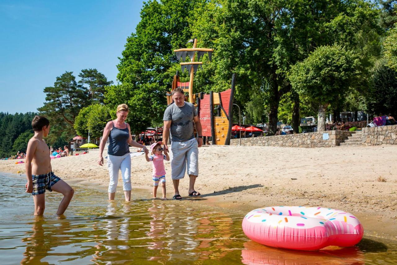 Camping Du Lac Hotel Marcillac-la-Croisille Eksteriør billede