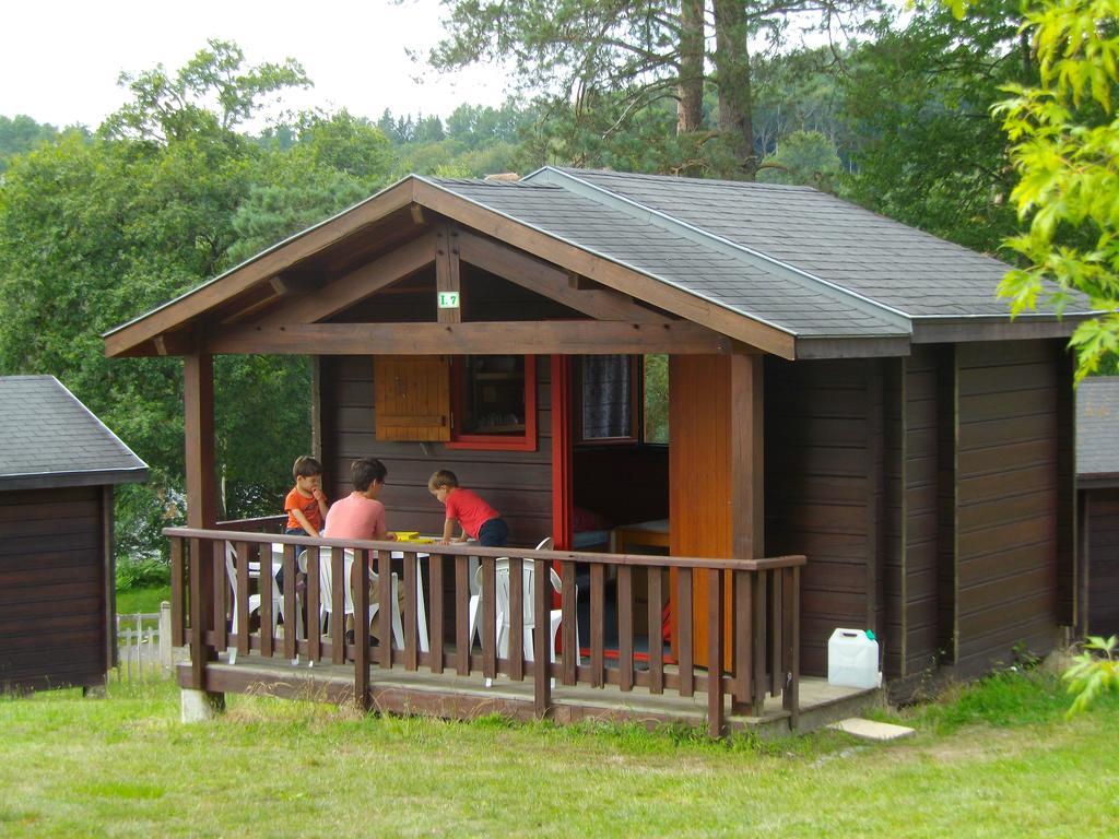 Camping Du Lac Hotel Marcillac-la-Croisille Eksteriør billede